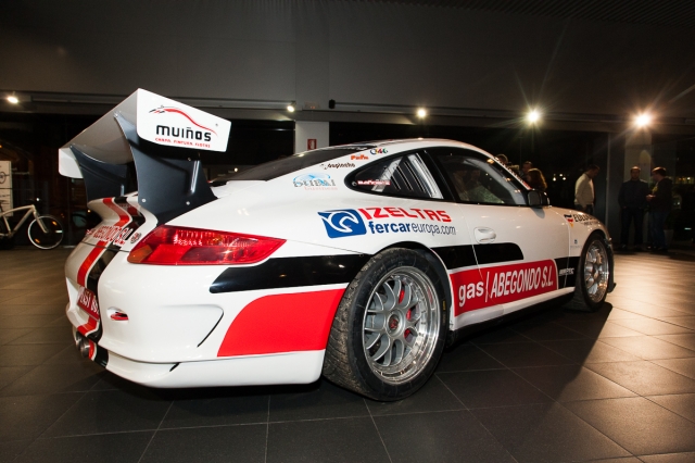 004 presentacion ares racing 33